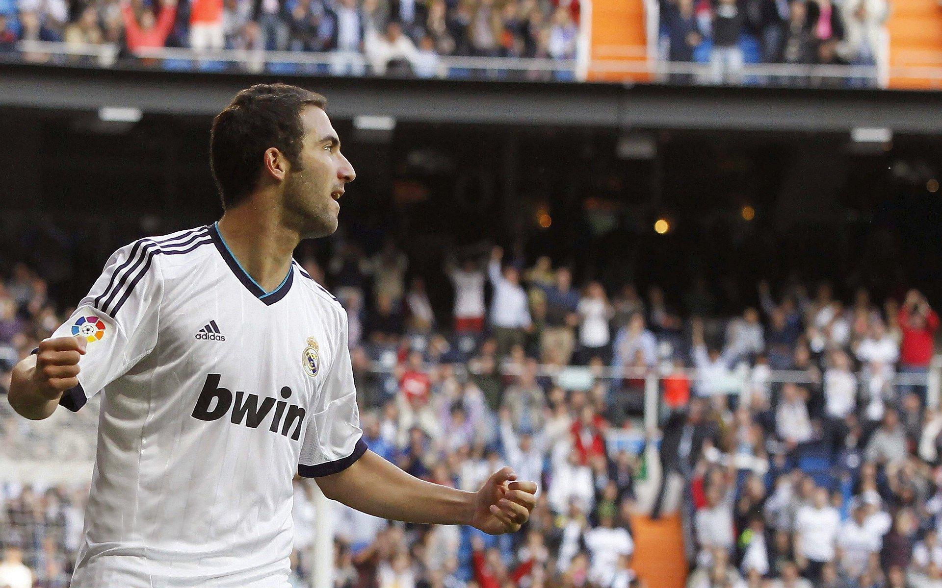 伊兰加2025年英超助攻王崛起，7次助攻领跑联赛，森林队蜕变关键引擎